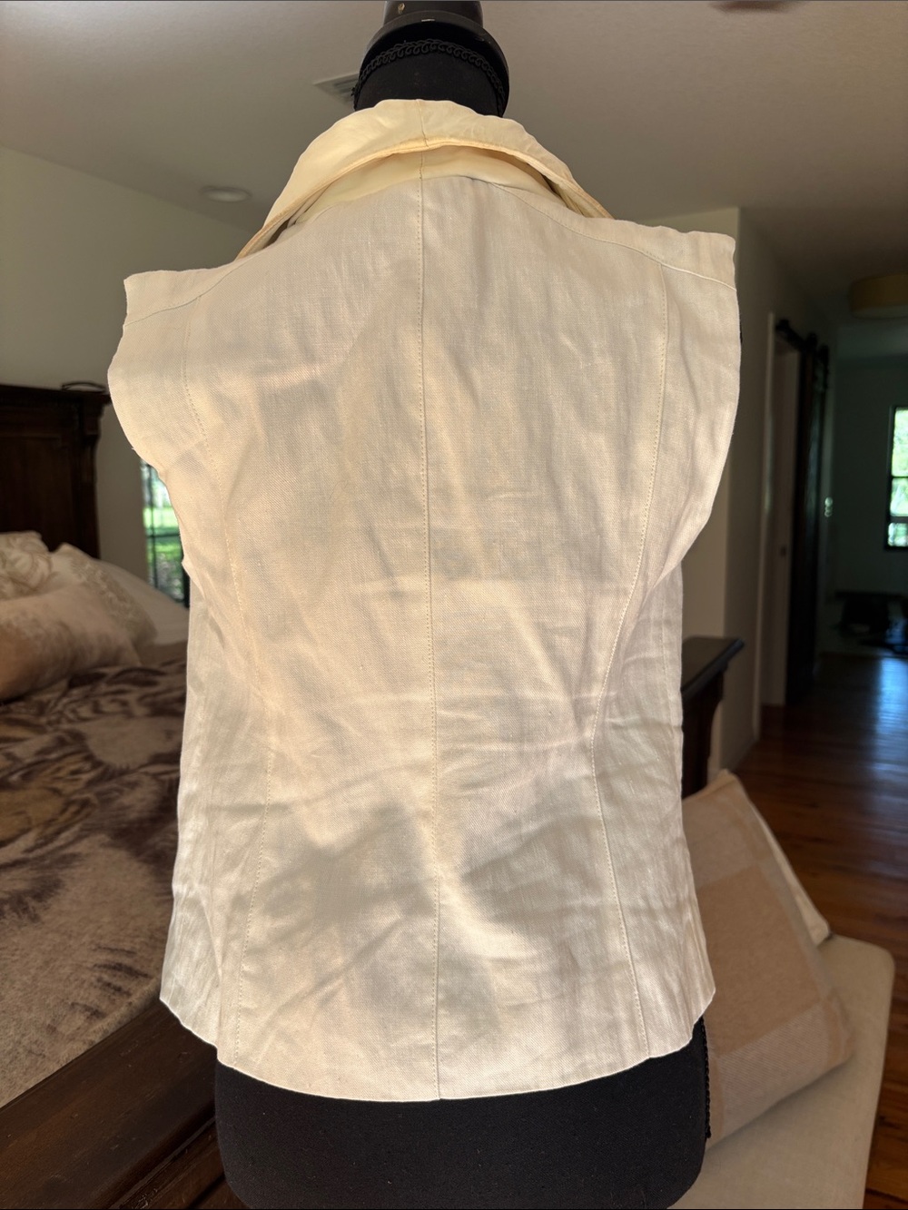 Vince Cream Leather Moto Vest - Picture 2 of 5